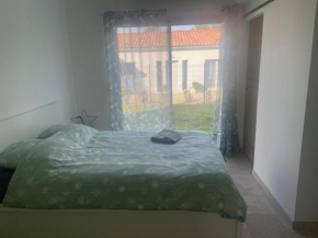 Chambre aux portes du Luberon